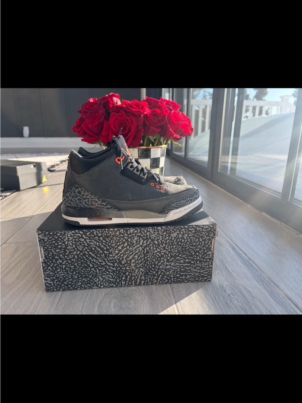 Air Jordan 3 Retro Fear 2023 Boys Youth Size 7Y Black Grey Orange w/ Box